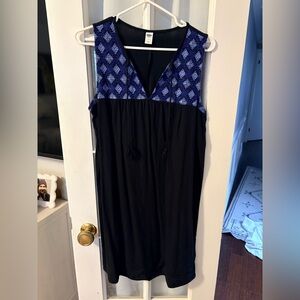 Old Navy Black Garment